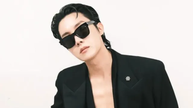 bts-jhope-pens-heartfelt-letter-for-fans-on-army-day-kpop-idol-mentions-100-days-left-to-his-military-discharge